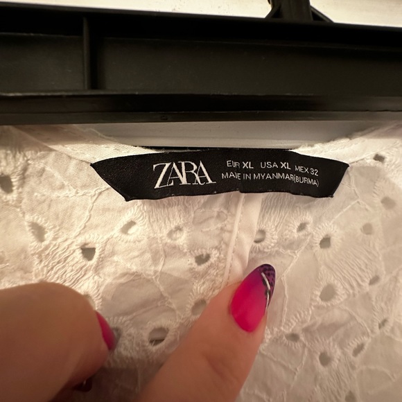 ZARA Embroidered Eyelet Jacket with Ruffles White sz XL Extra Large - Picture 3 of 3